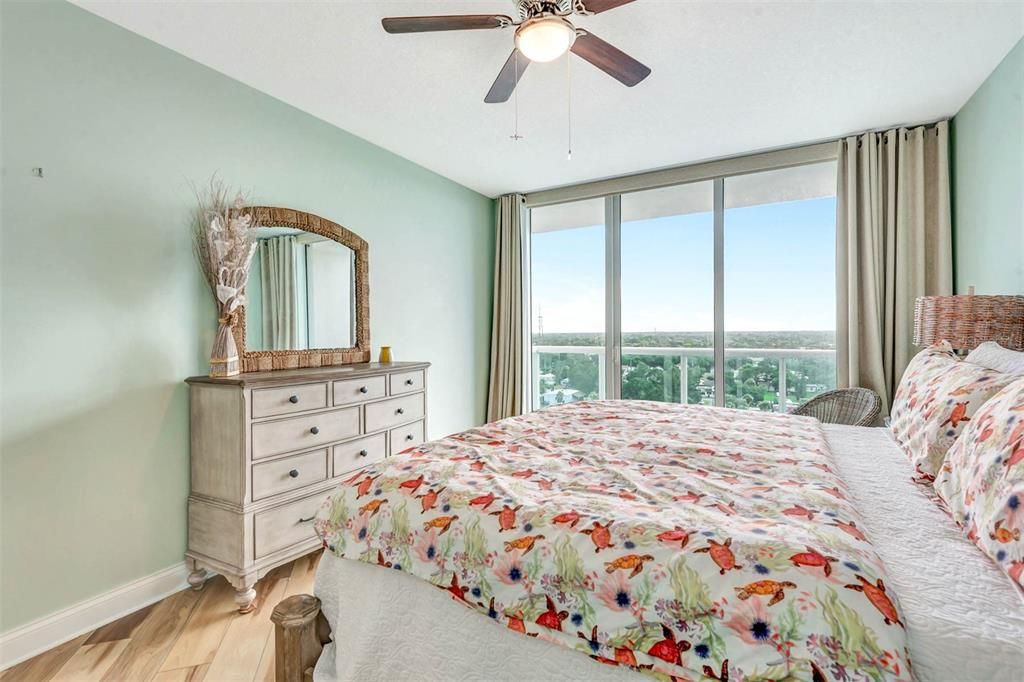 На продажу: $390,000 (3 спален, 3 ванн, 1922 Квадратных фут)