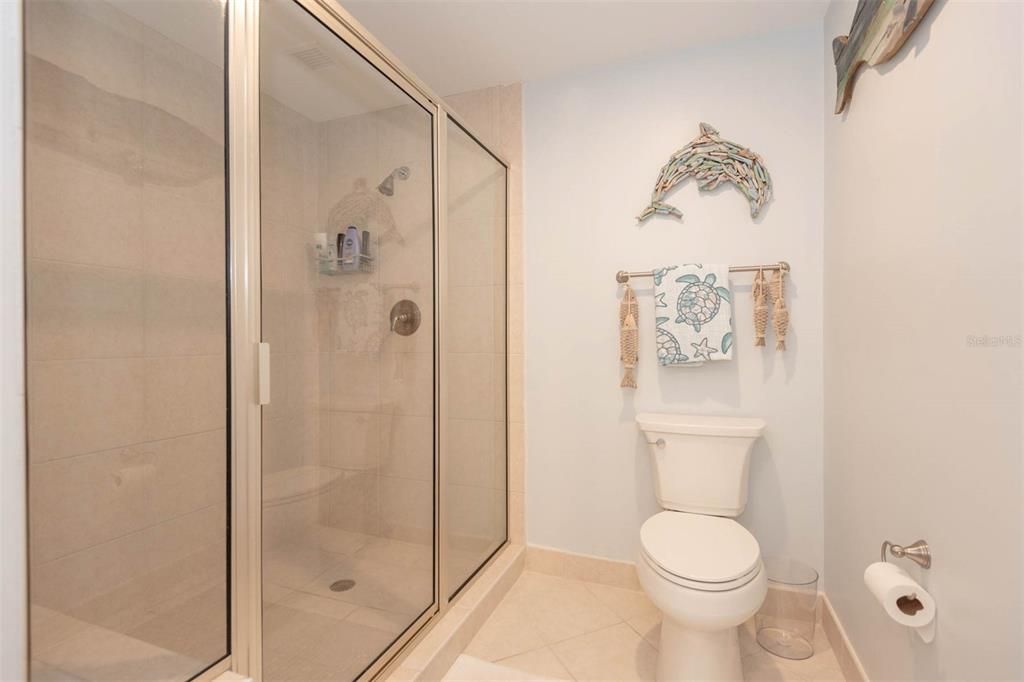 На продажу: $390,000 (3 спален, 3 ванн, 1922 Квадратных фут)