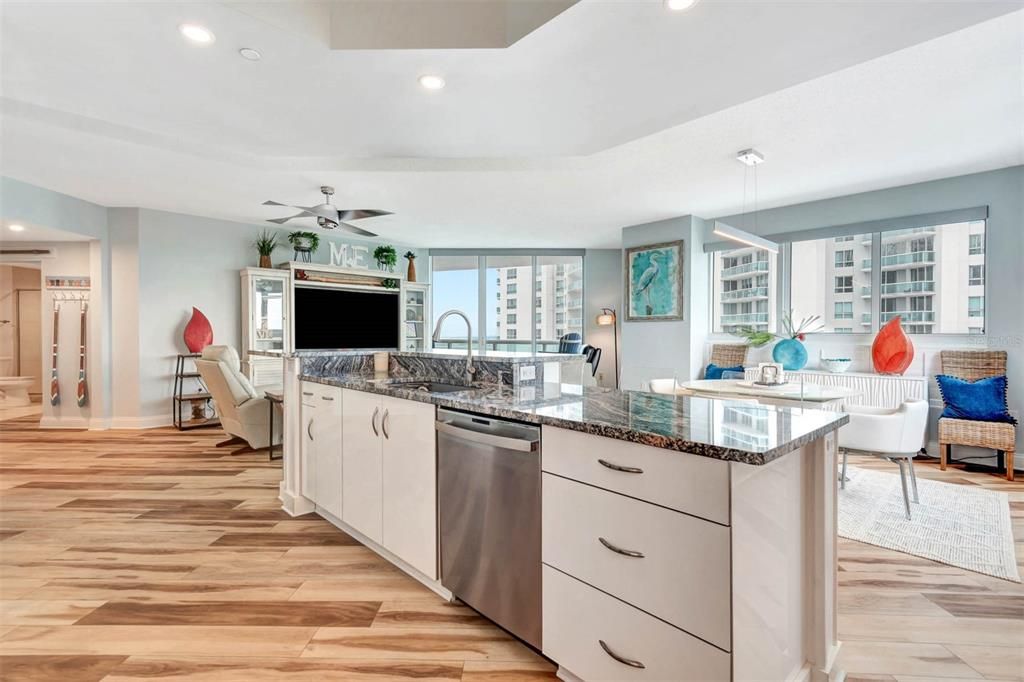 На продажу: $390,000 (3 спален, 3 ванн, 1922 Квадратных фут)