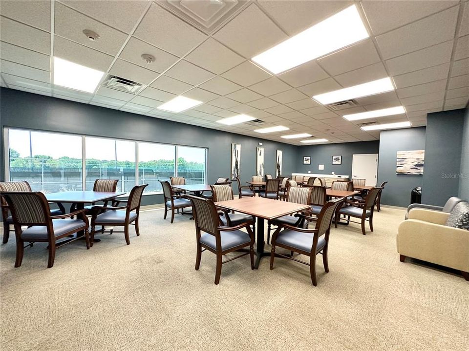 Active With Contract: $134,800 (2 beds, 2 baths, 1369 Square Feet)