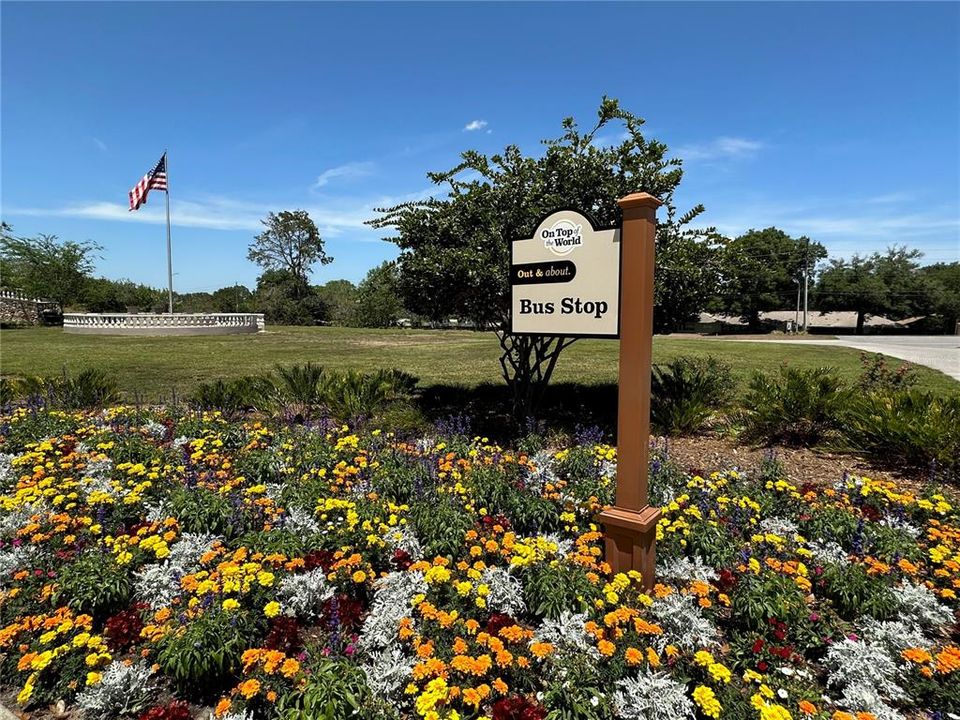 Active With Contract: $134,800 (2 beds, 2 baths, 1369 Square Feet)