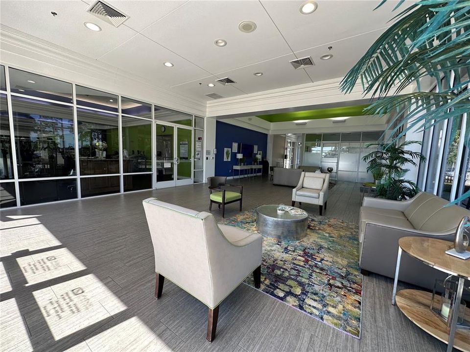 Active With Contract: $134,800 (2 beds, 2 baths, 1369 Square Feet)