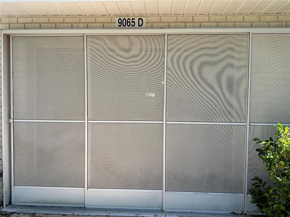 Active With Contract: $134,800 (2 beds, 2 baths, 1369 Square Feet)