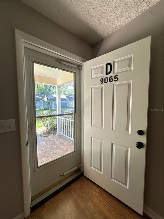 Active With Contract: $134,800 (2 beds, 2 baths, 1369 Square Feet)