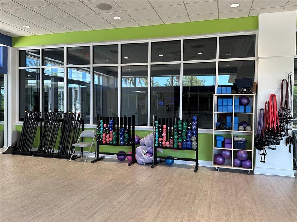 Active With Contract: $134,800 (2 beds, 2 baths, 1369 Square Feet)