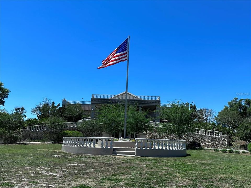 Active With Contract: $134,800 (2 beds, 2 baths, 1369 Square Feet)