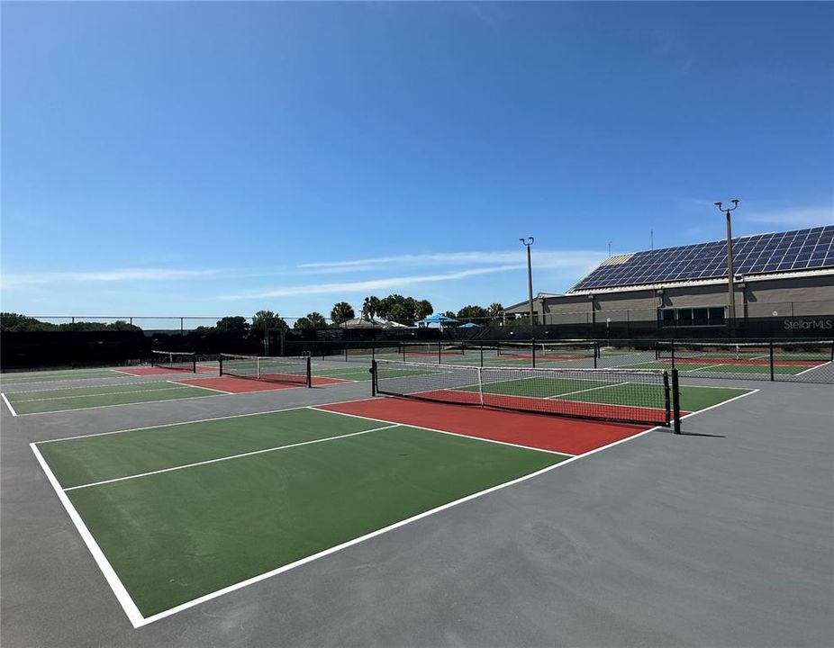 Active With Contract: $134,800 (2 beds, 2 baths, 1369 Square Feet)