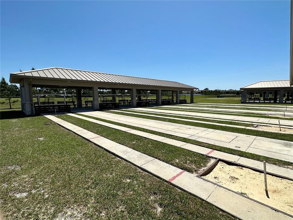 Active With Contract: $134,800 (2 beds, 2 baths, 1369 Square Feet)