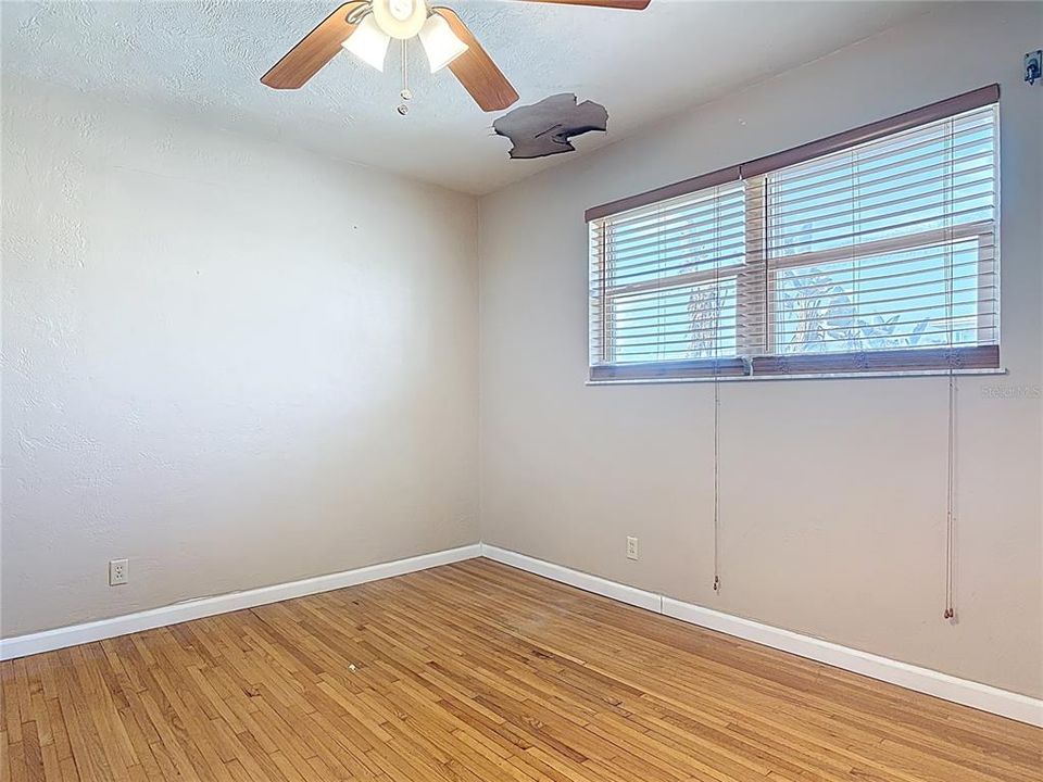 待售: $1,600,000 (4 贝兹, 5 浴室, 3231 平方英尺)