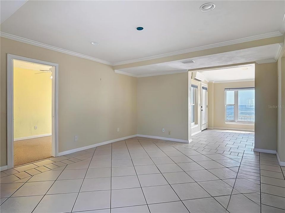 待售: $1,600,000 (4 贝兹, 5 浴室, 3231 平方英尺)