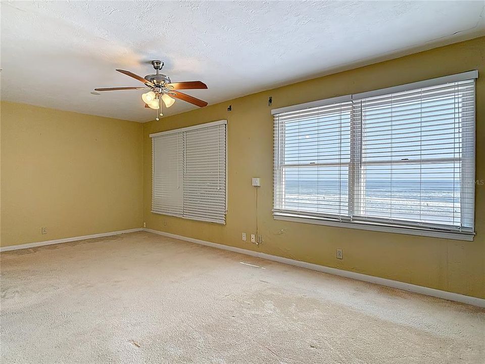 待售: $1,600,000 (4 贝兹, 5 浴室, 3231 平方英尺)