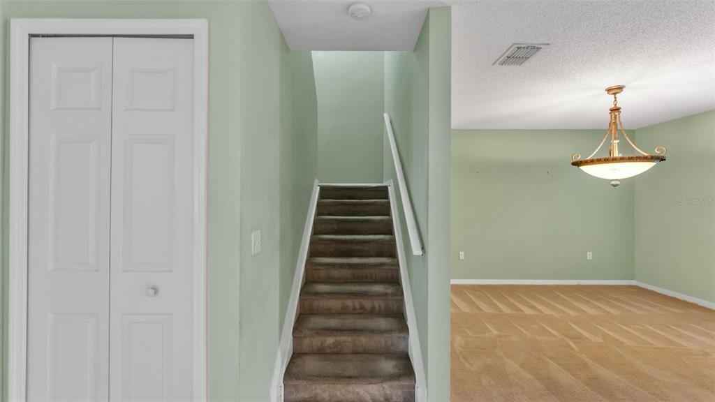 For Sale: $419,900 (4 beds, 2 baths, 2818 Square Feet)