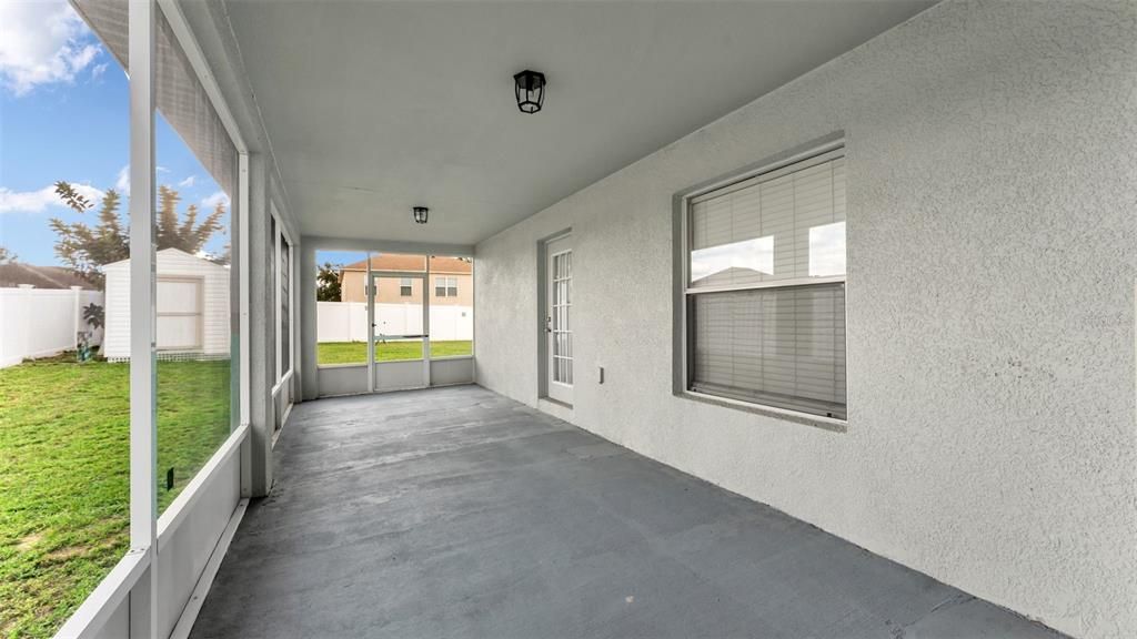 For Sale: $419,900 (4 beds, 2 baths, 2818 Square Feet)