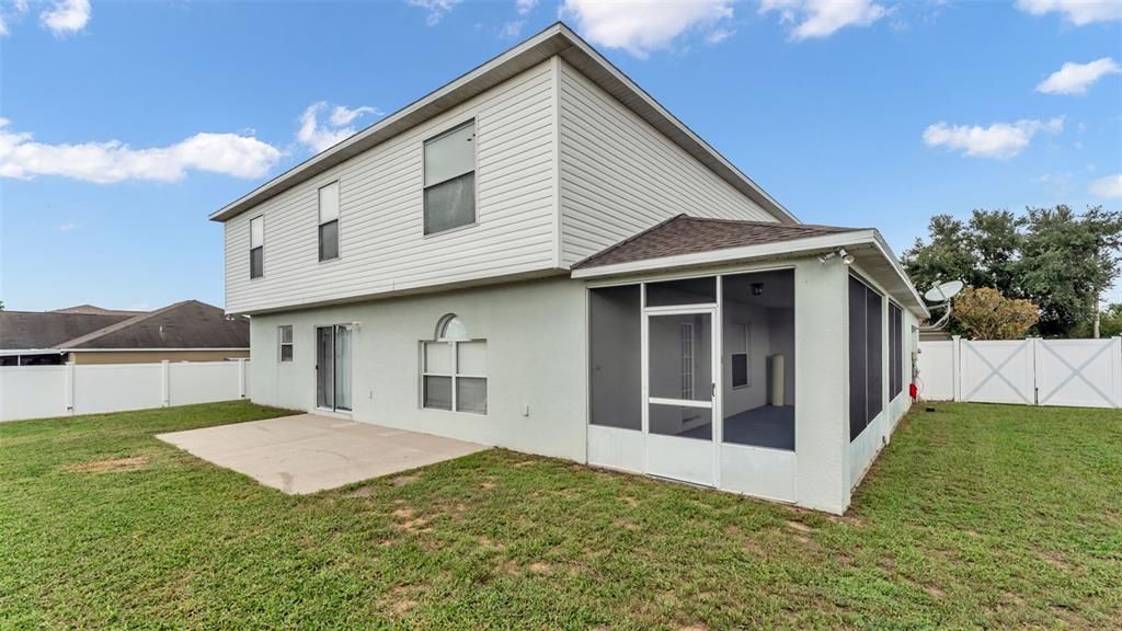 For Sale: $419,900 (4 beds, 2 baths, 2818 Square Feet)