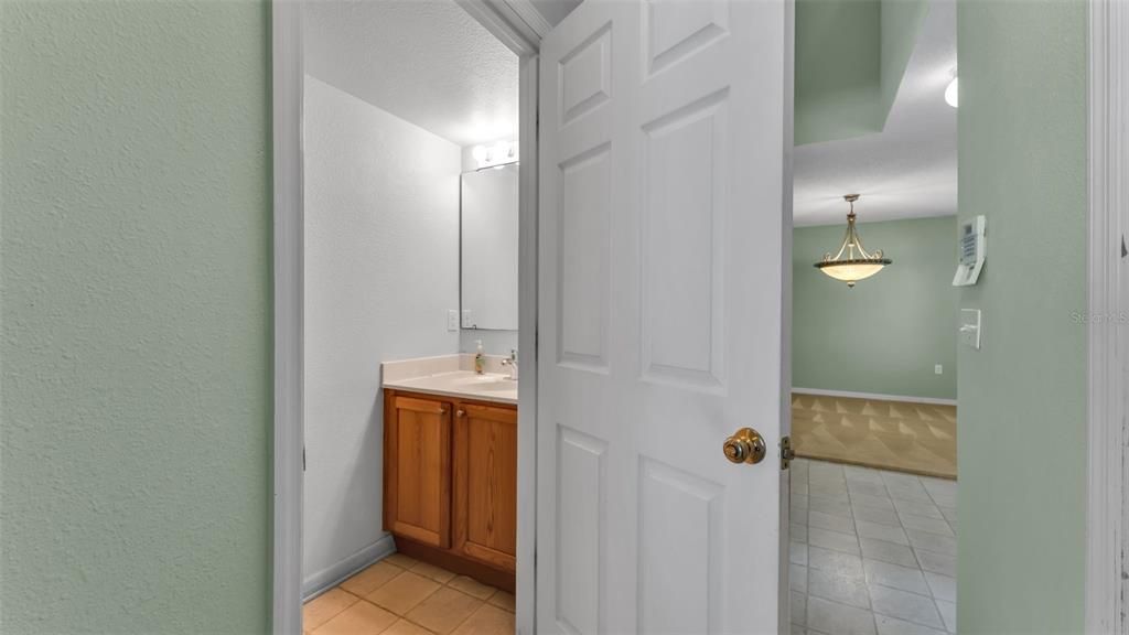 For Sale: $419,900 (4 beds, 2 baths, 2818 Square Feet)