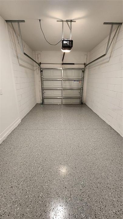 Под контрактом: $2,000 (3 спален, 2 ванн, 1551 Квадратных фут)