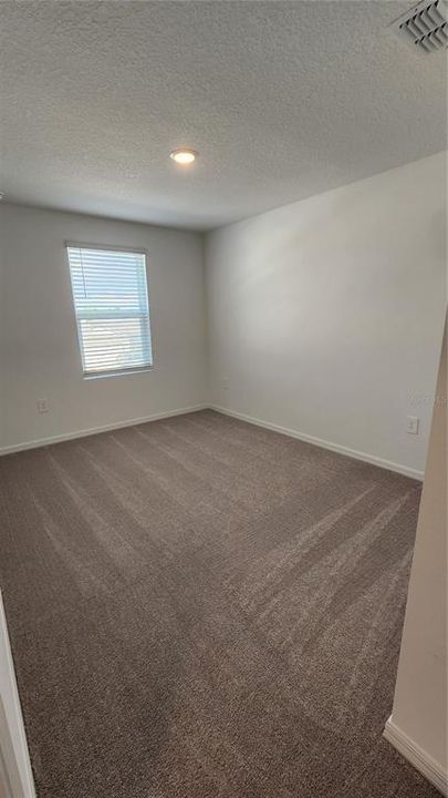 Под контрактом: $2,000 (3 спален, 2 ванн, 1551 Квадратных фут)