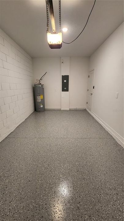 Под контрактом: $2,000 (3 спален, 2 ванн, 1551 Квадратных фут)