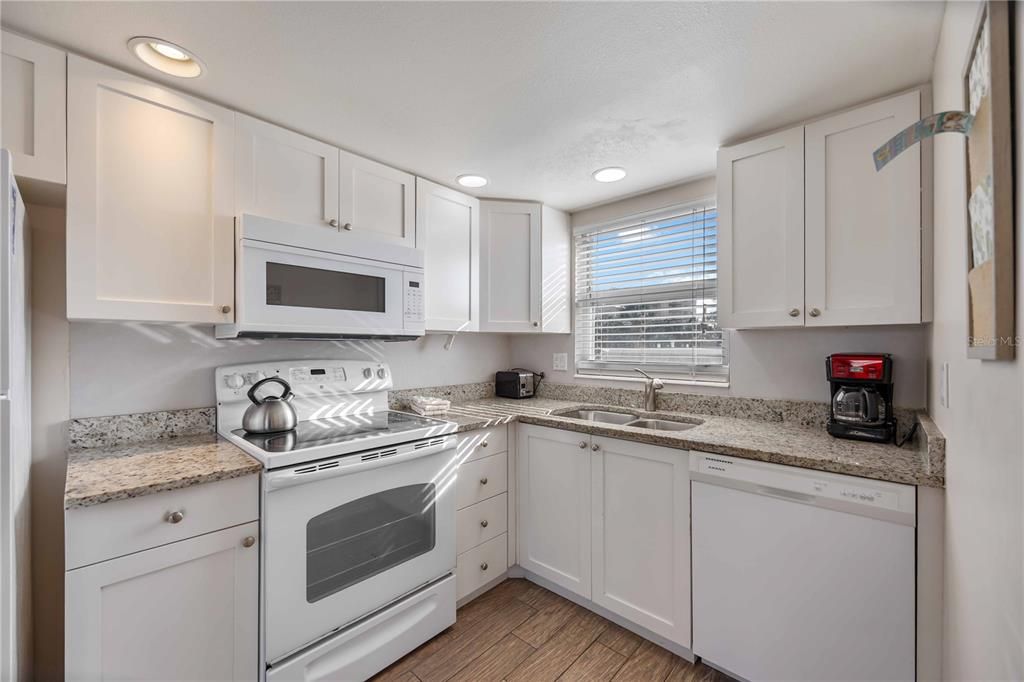 На продажу: $1,395,000 (4 спален, 3 ванн, 1962 Квадратных фут)