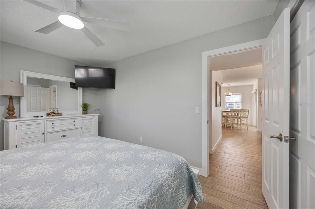 На продажу: $1,395,000 (4 спален, 3 ванн, 1962 Квадратных фут)