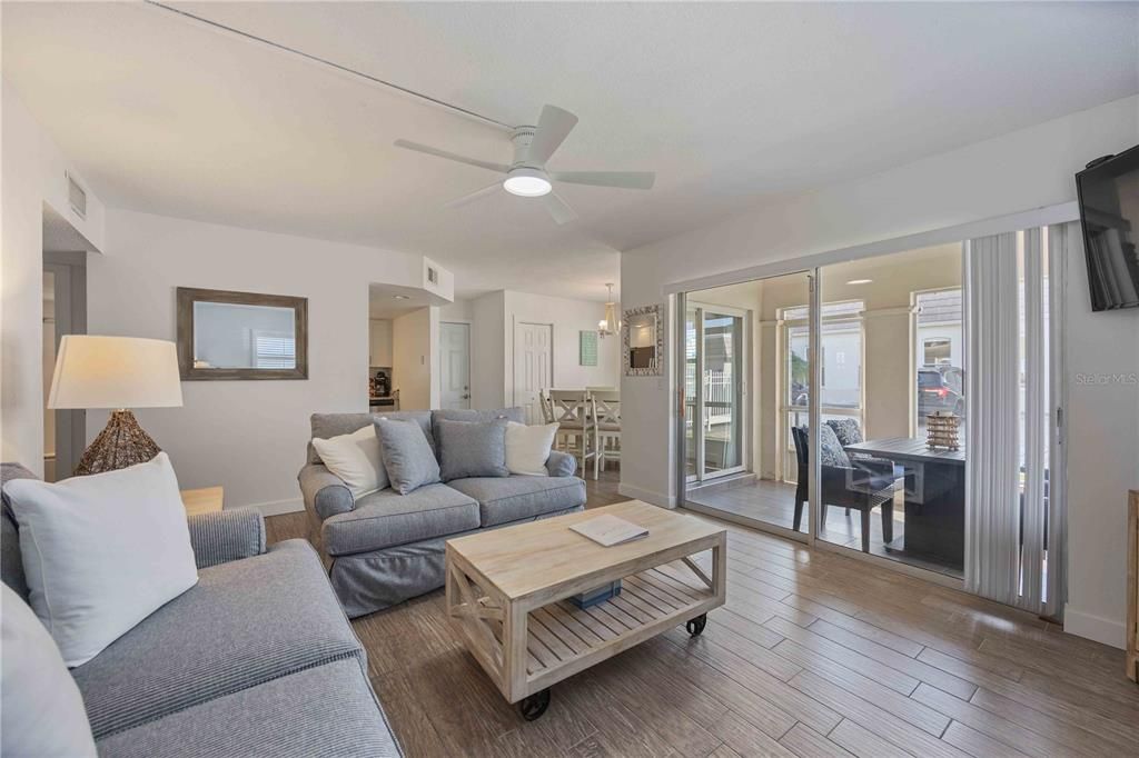 На продажу: $1,395,000 (4 спален, 3 ванн, 1962 Квадратных фут)