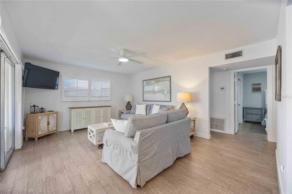 На продажу: $1,395,000 (4 спален, 3 ванн, 1962 Квадратных фут)