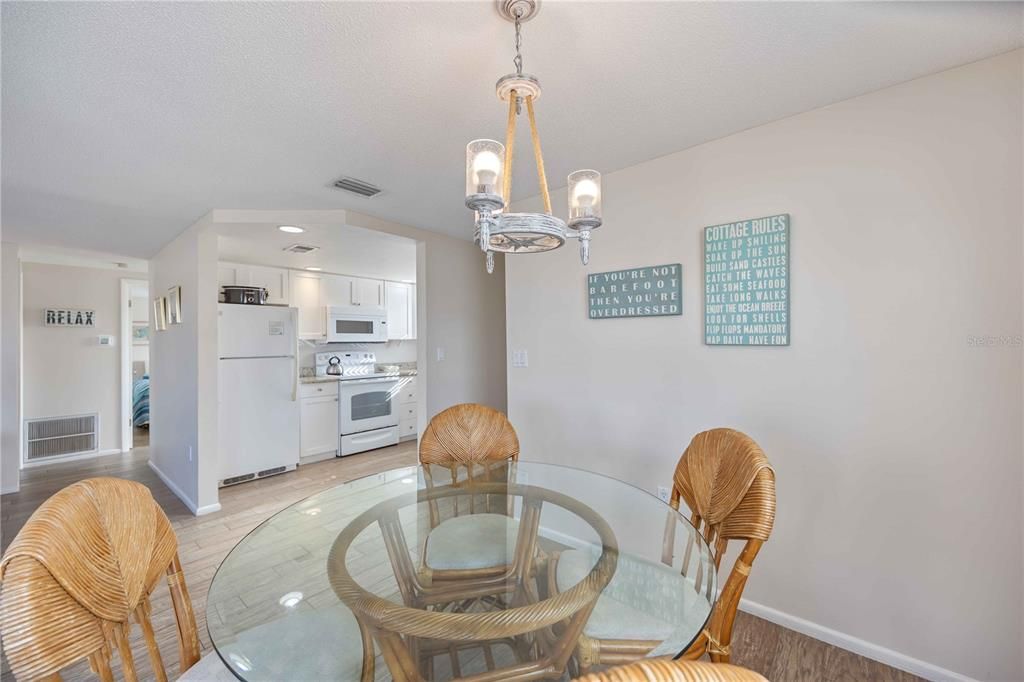 На продажу: $1,395,000 (4 спален, 3 ванн, 1962 Квадратных фут)