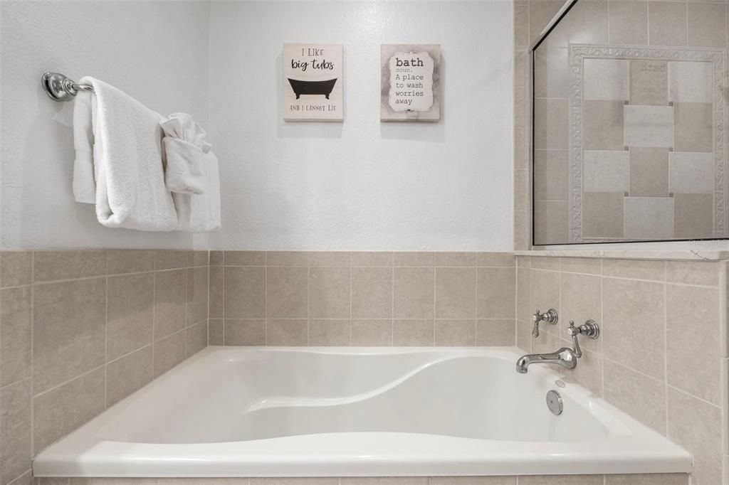 待售: $339,900 (3 贝兹, 3 浴室, 1630 平方英尺)