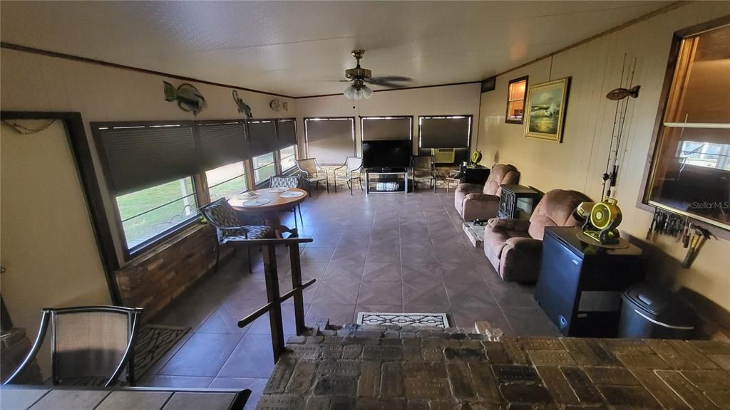 For Sale: $324,250 (2 beds, 2 baths, 1438 Square Feet)