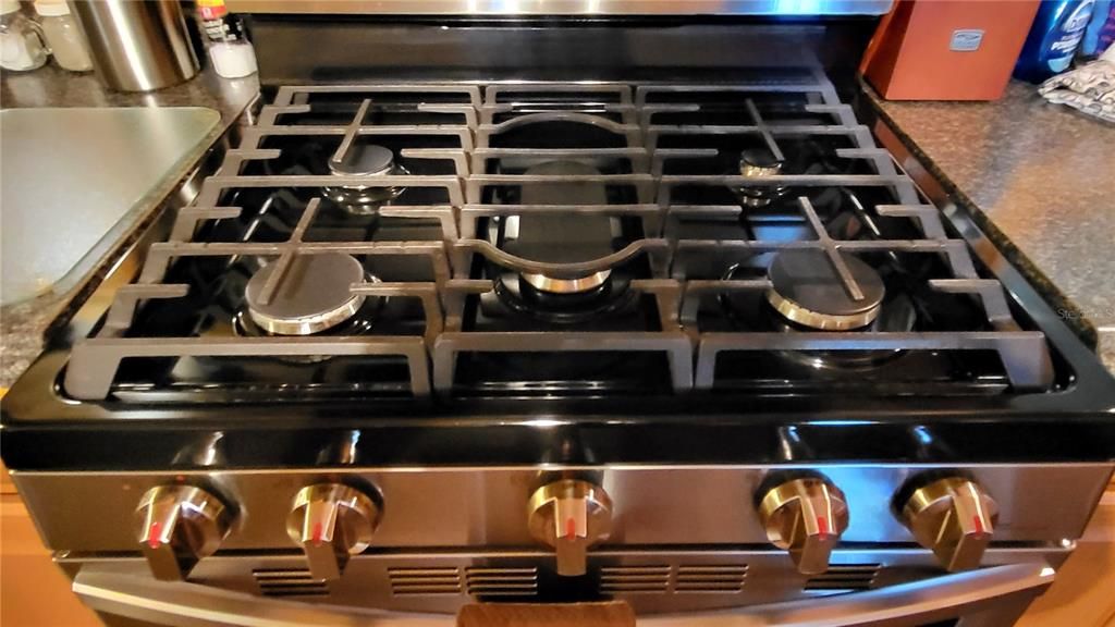 For Sale: $324,250 (2 beds, 2 baths, 1438 Square Feet)