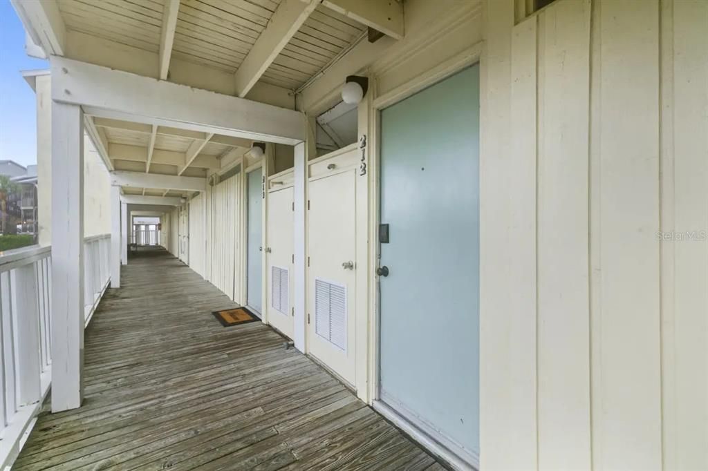 На продажу: $125,000 (0 спален, 1 ванн, 480 Квадратных фут)