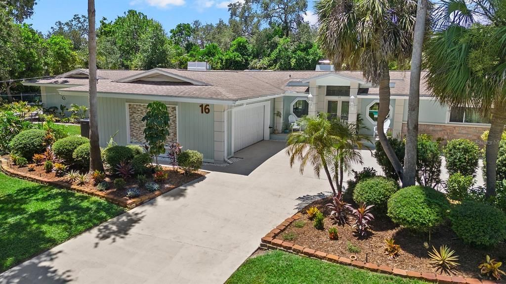 Недавно продано: $1,375,000 (5 спален, 4 ванн, 3860 Квадратных фут)