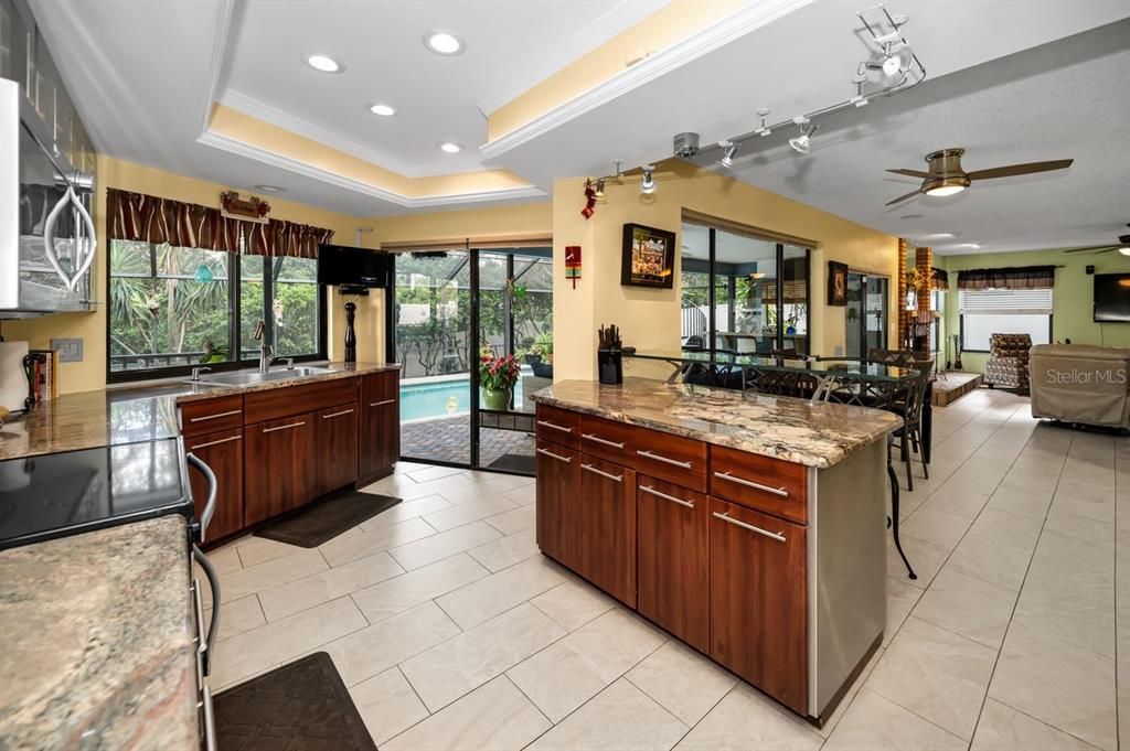 For Sale: $935,900 (4 beds, 3 baths, 3021 Square Feet)