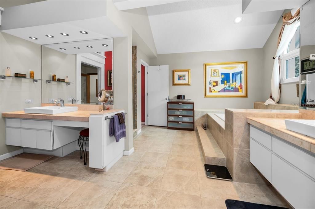 For Sale: $935,900 (4 beds, 3 baths, 3021 Square Feet)