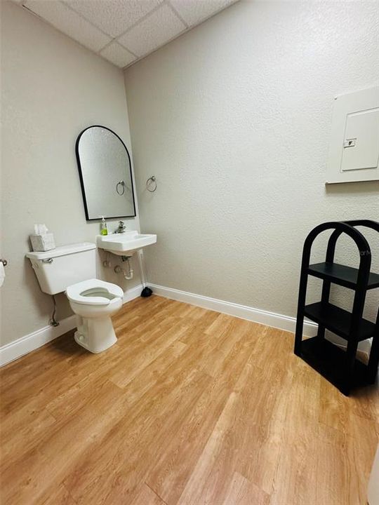 待售: $36,000 (0 贝兹, 0 浴室, 4200 平方英尺)