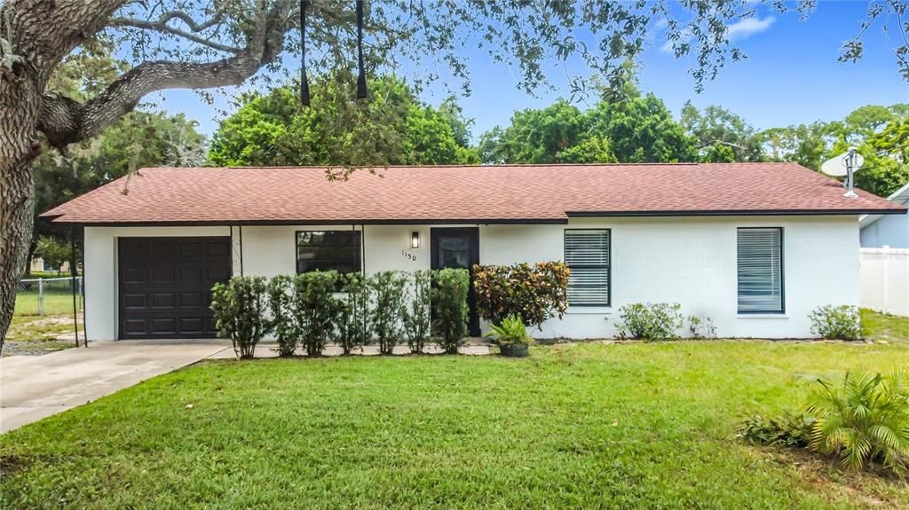 最近售出: $319,990 (3 贝兹, 1 浴室, 1040 平方英尺)