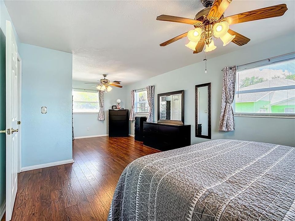 For Sale: $425,000 (3 beds, 3 baths, 2874 Square Feet)