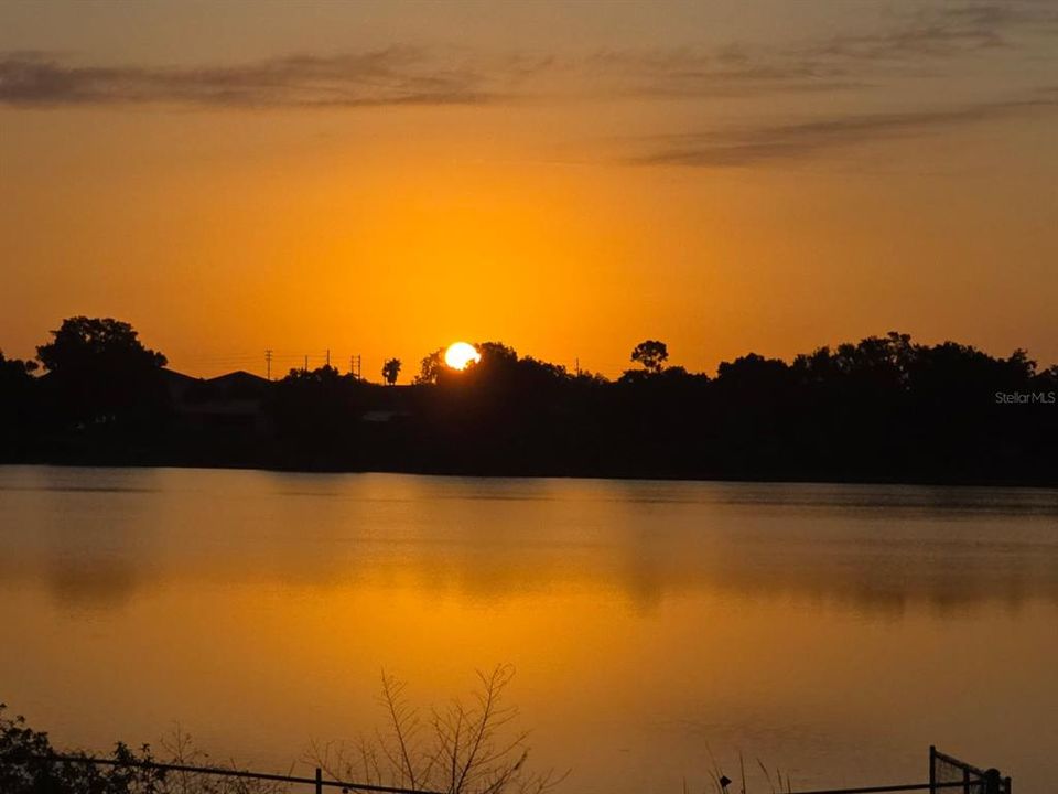 For Sale: $425,000 (3 beds, 3 baths, 2874 Square Feet)