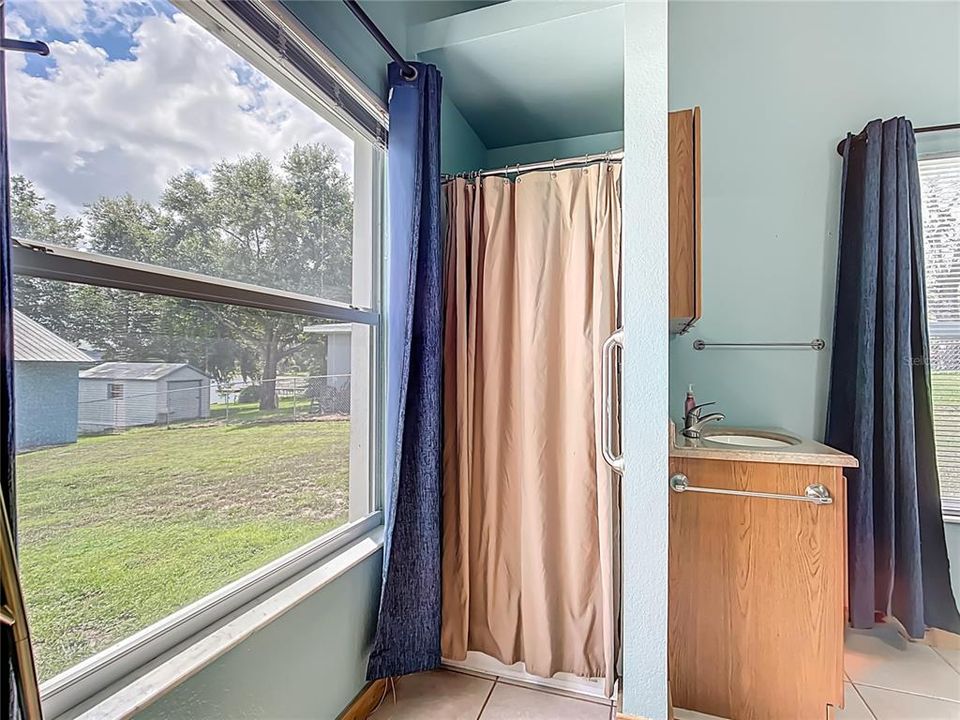 For Sale: $425,000 (3 beds, 3 baths, 2874 Square Feet)