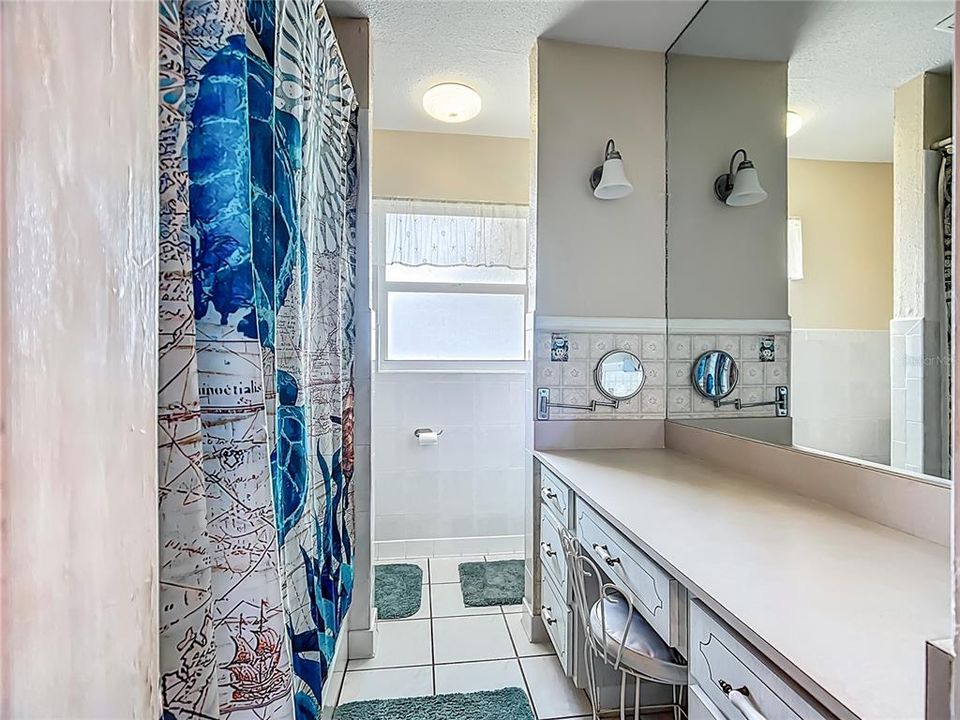 For Sale: $425,000 (3 beds, 3 baths, 2874 Square Feet)