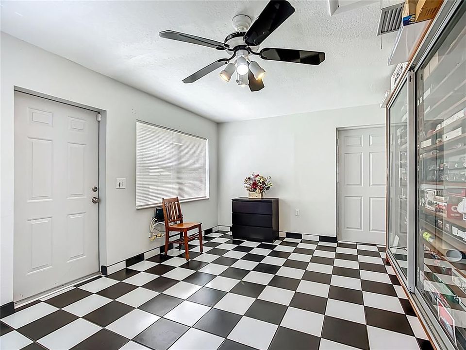 For Sale: $425,000 (3 beds, 3 baths, 2874 Square Feet)