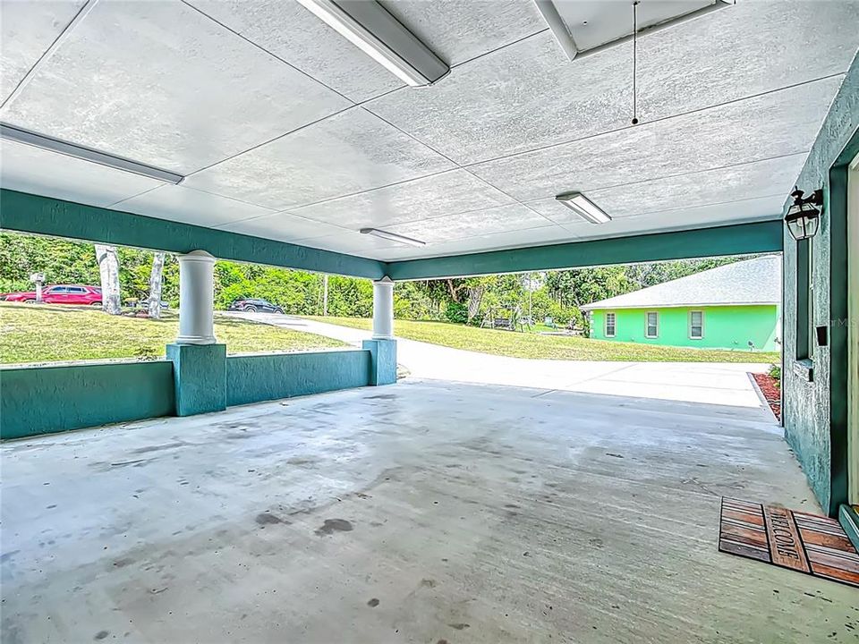 For Sale: $425,000 (3 beds, 3 baths, 2874 Square Feet)