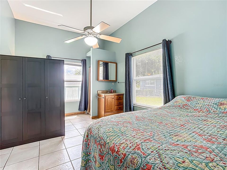 For Sale: $425,000 (3 beds, 3 baths, 2874 Square Feet)