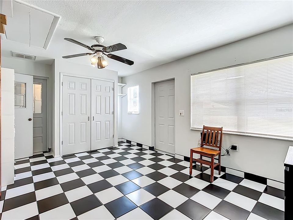 For Sale: $425,000 (3 beds, 3 baths, 2874 Square Feet)