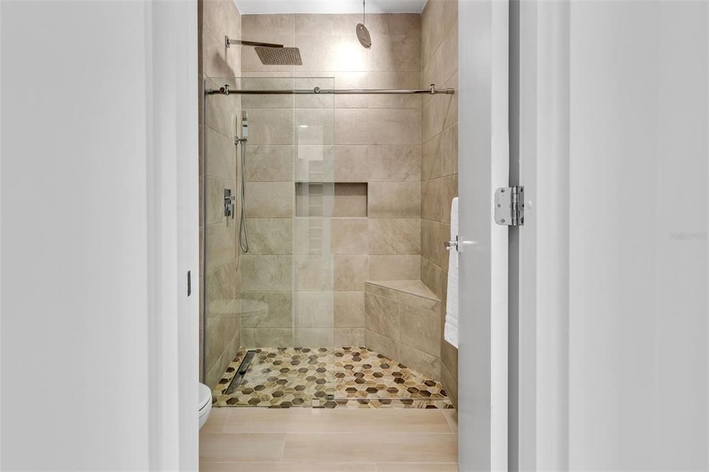 For Sale: $2,495,000 (4 beds, 4 baths, 3200 Square Feet)