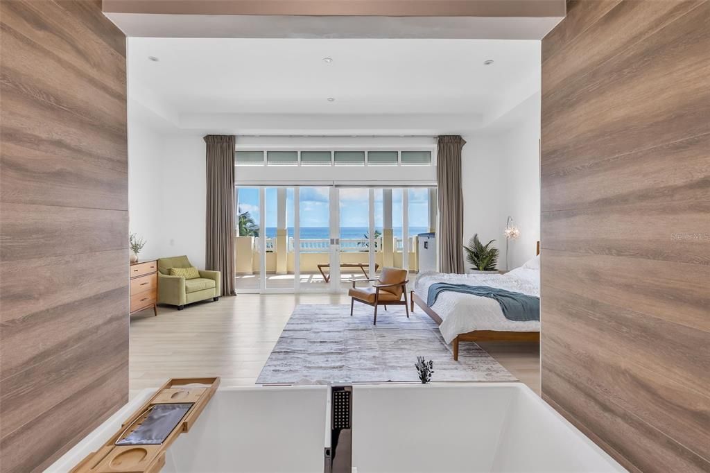 For Sale: $2,495,000 (4 beds, 4 baths, 3200 Square Feet)