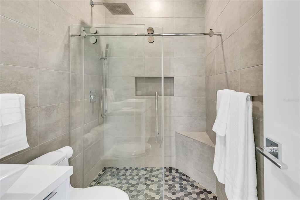 For Sale: $2,495,000 (4 beds, 4 baths, 3200 Square Feet)