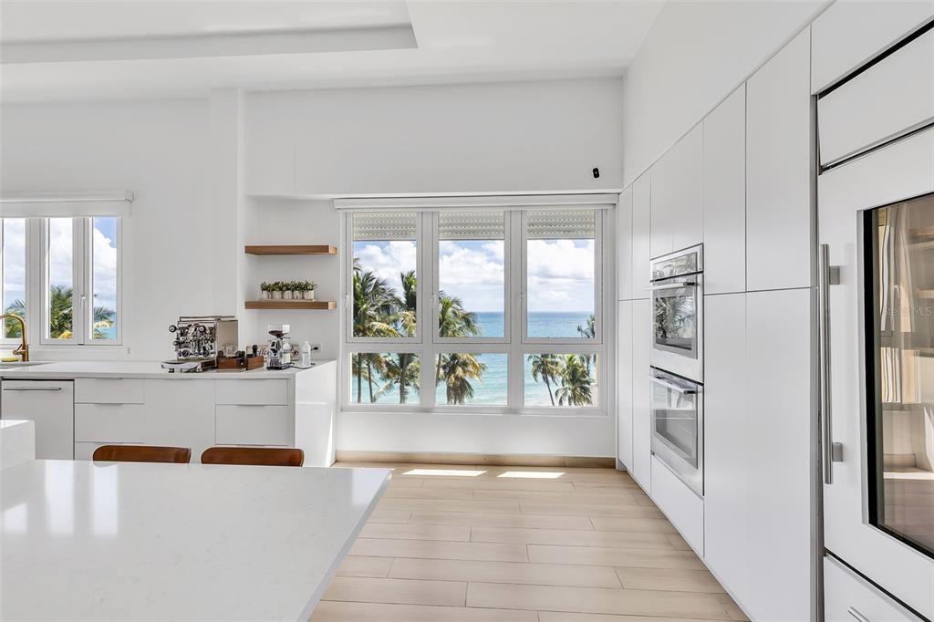 For Sale: $2,495,000 (4 beds, 4 baths, 3200 Square Feet)