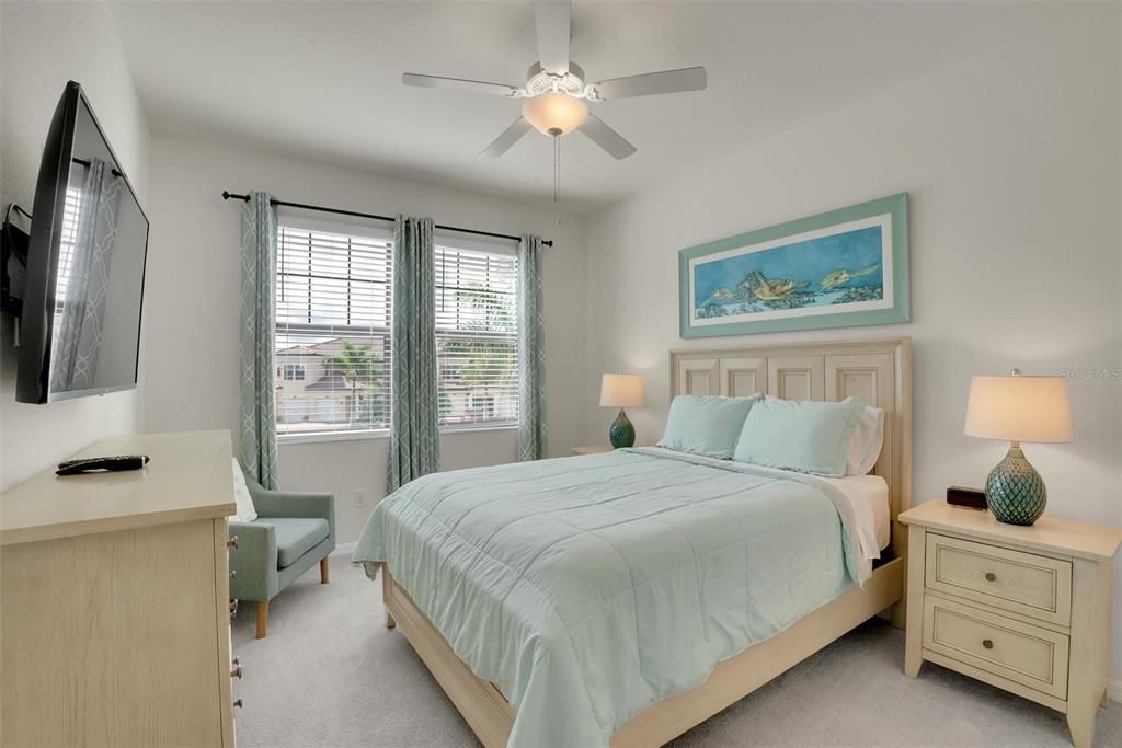 В аренду: $2,400 (2 спален, 2 ванн, 1933 Квадратных фут)