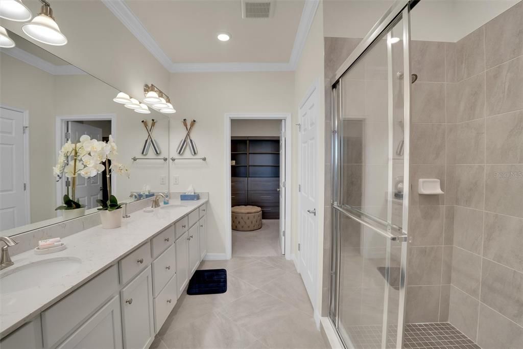 В аренду: $2,400 (2 спален, 2 ванн, 1933 Квадратных фут)